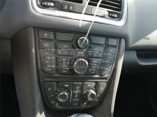 radio c300 opel meriva año 2014
