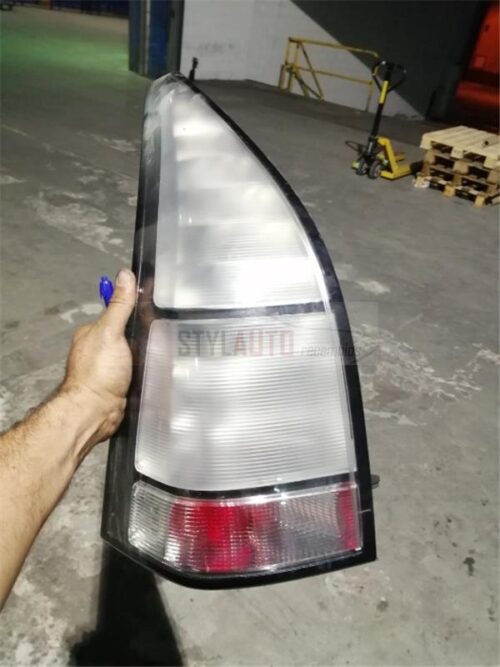 PILOTO TRASERO IZQUIERDO SAAB 93 AERO