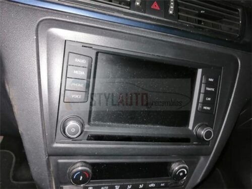 RADIO PANTALLA SEAT TOLEDO Año 2014