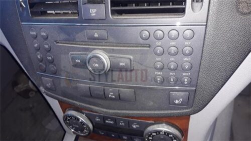 RADIO CD MERCEDES W204