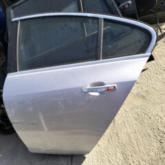 puerta trasera izquierda opel insignia