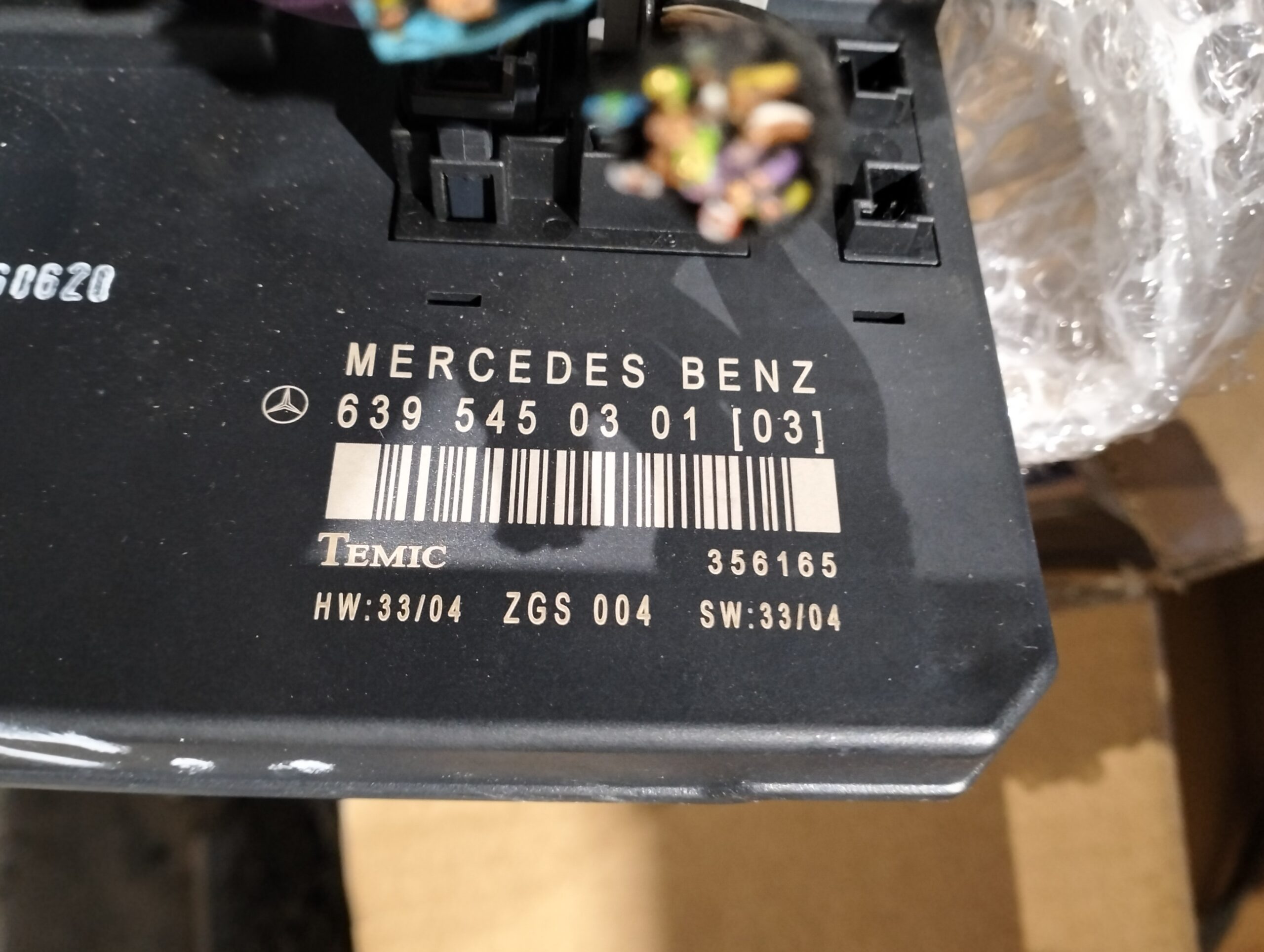 6395450301. Módulo Confort SAM MERCEDES BENZ A6395450301 (A 639 545 03 01)