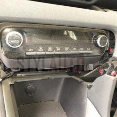 mando climatizador Toyota Yaris IV (P21/PA1/PH1) 1.5 12V Hybrid 115