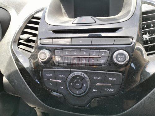 panel de radio ford ka+ 1.2 año 2018