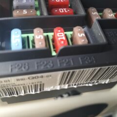 BSI Citroen CAJA FUSIBLES 9806687980 01 BSI-Q04-01 S180204004B