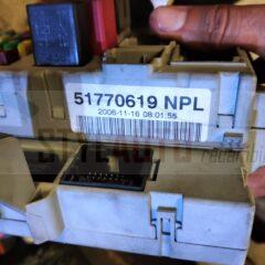 51770619 CAJA RELES / FUSIBLES FIAT DOBLO (119) ; Año, 2006