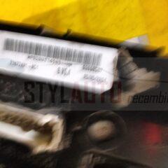 Módulo de control OPEL VIVARO RENAULT TRAFIC 216768791D P8200374949H