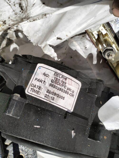 Peugeot 1007 Motor de puerta corredera izquierda Número de artículo 9680250380
