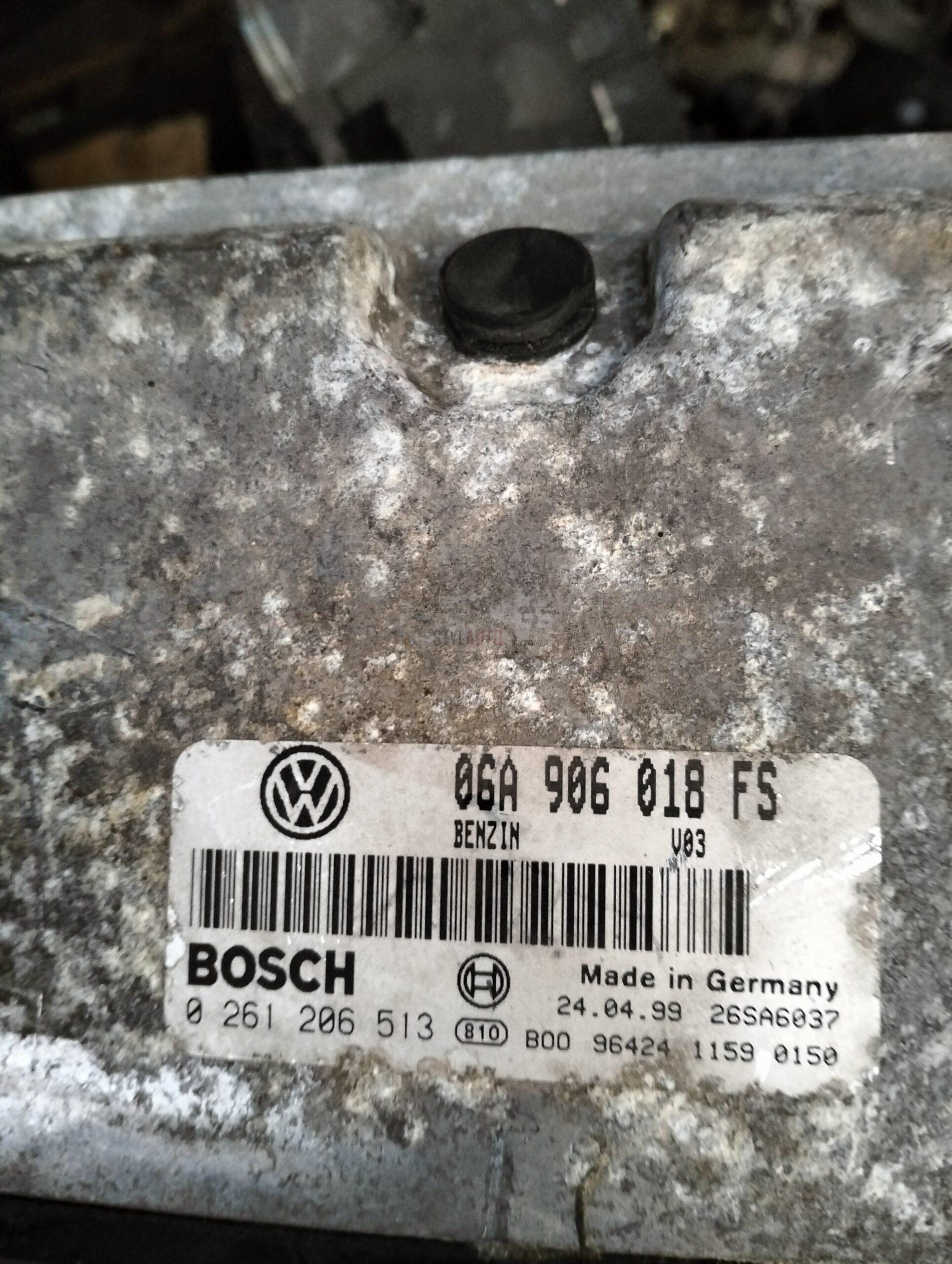 CENTRALITA DE MOTOR VW VOLKSWAGEN GOLF 1.8 06A906018FS, BOSCH 0 261 206 513, 0261206513