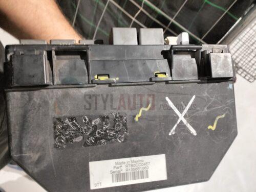 Caja Reles / Fusibles 56049720AT RTB0CC04E7 Chrysler Dodge Temic 56049720at