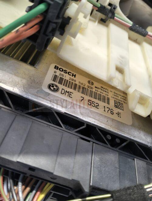 CENTRALITA DE MOTOR / ECU / UCE: MARCA: BOSCH. FAMILIA: MEV9.2 / MEV 9.2. MODELO: 0261208582 / 0 261 208 582. VALIDA PARA: BMW E90 2.0