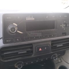 radio digital opel combo e