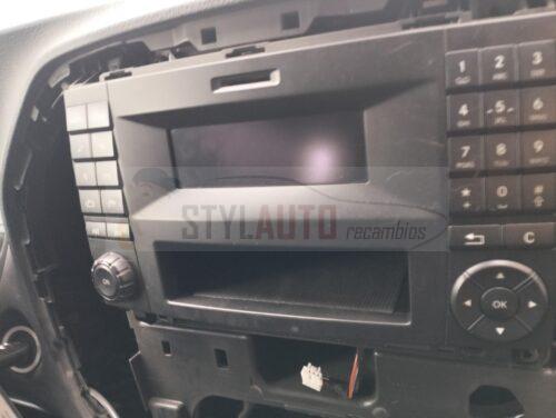 autoradio Mercedes-Benz Clase V 220d Modelo 447 Monovolumen