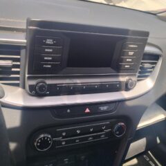 radio pantalla kia ceed año 2020