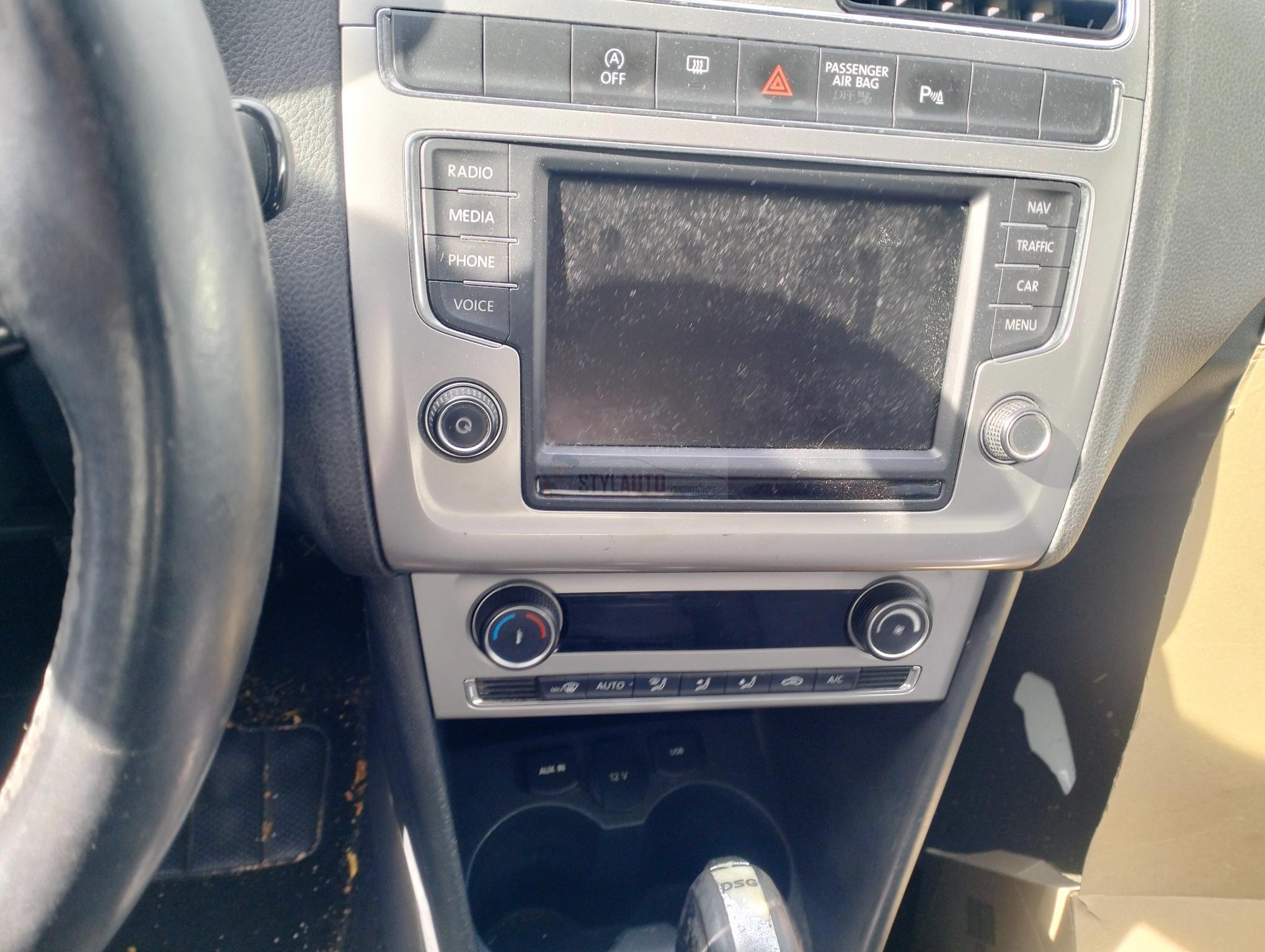 pantalla navegador vw polo 1.2 6c1 6C0919603A