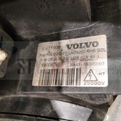 Faro derecho para VOLVO V70/XC70 2.5 D TD cat (103kw) SW 2000-2007 30655906